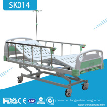 SK014 3 Crank Manual Hospital Medical Bed For Paralyzed Patients